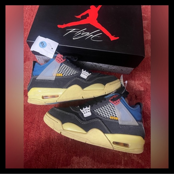 Jordan Other - Jordan x Union- Jordan 4 off-noir 6Y